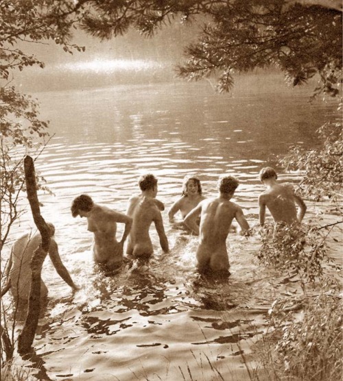 Lake o the woods nudist camp