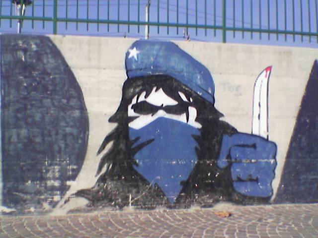 Graffiti et tags ultras Murale10