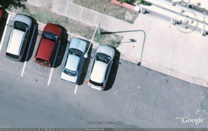 Voitures vues de près ... et idéntifiées dans Google Earth Sw10