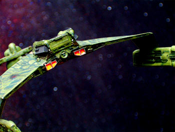 Question sur la couleur du Klingon Cruiser Hpim0410