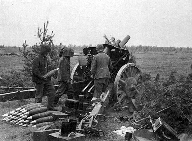 10.5 cm leichte FeldHaubitze 18 59460810