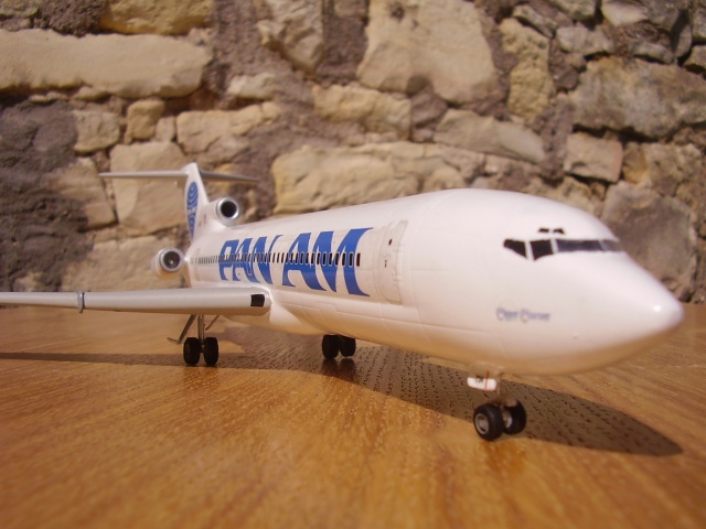 Boeing 727-200 - PAN AM - Minicraft - 1/144 P4180013