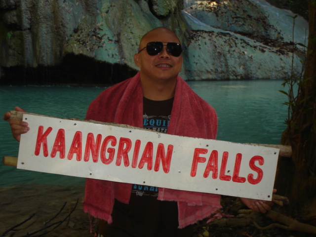 INAT adventures at KAANGRIAN FALLS (1/24/10) Dsc00910