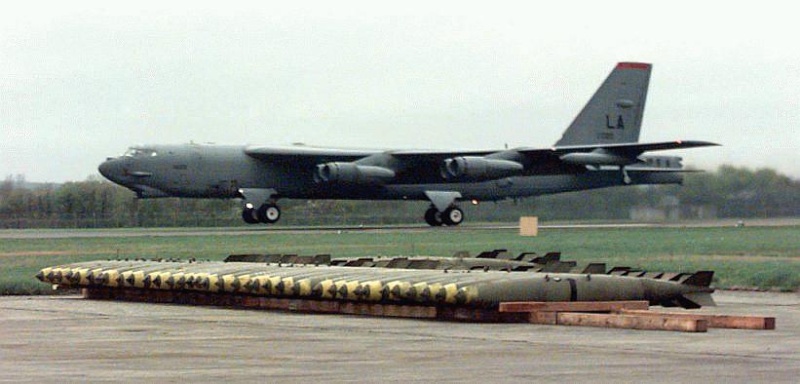 B-52 Stratofortress B-52-913
