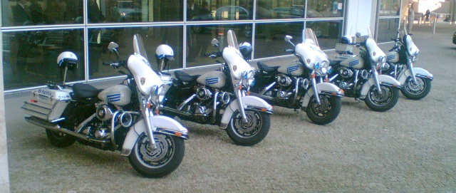 Motos escorte Polbru Motos210
