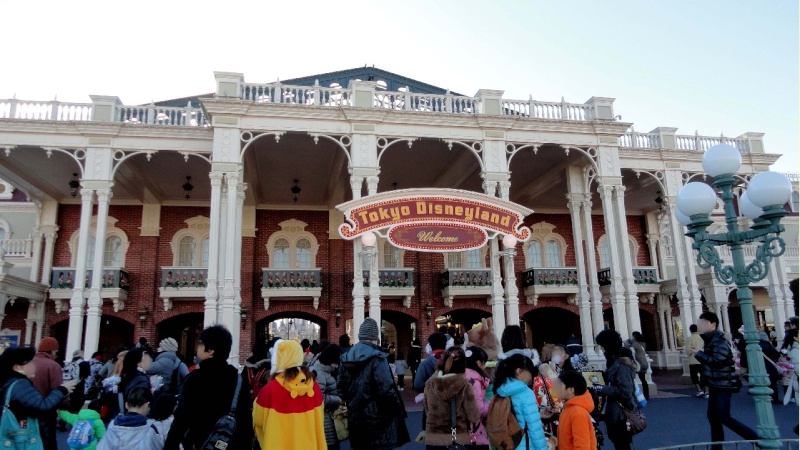 Tokyo Disneyland - Page 27 01200210