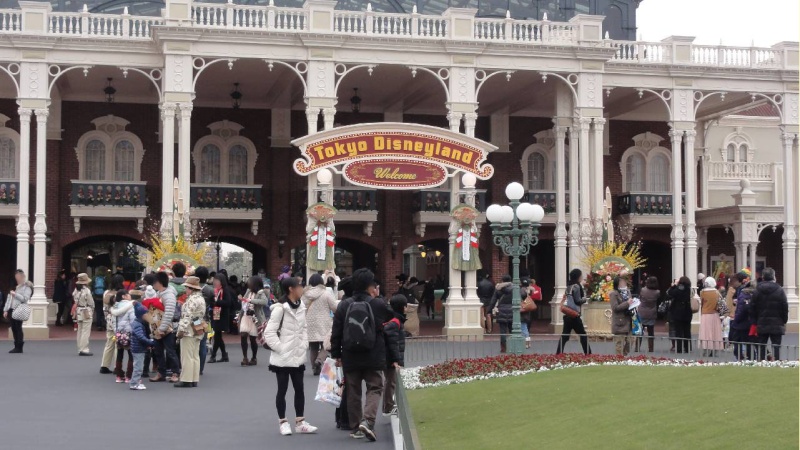 Tokyo Disneyland - Page 27 01200211