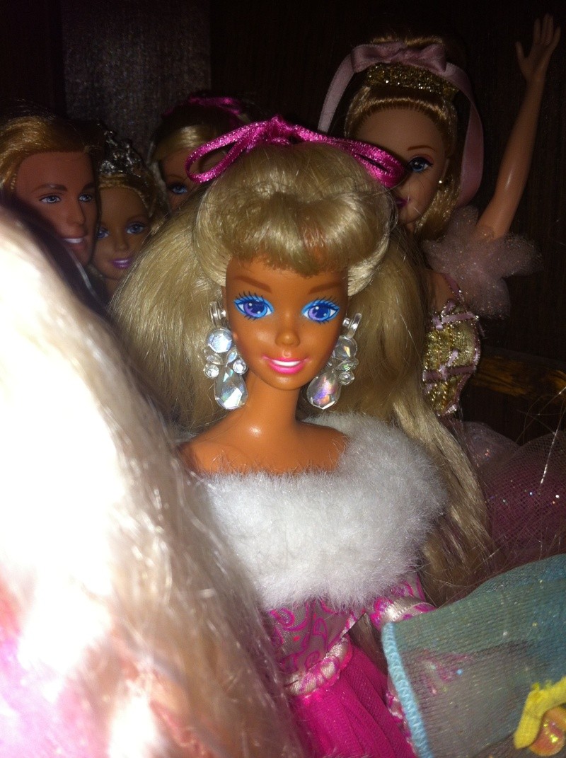 ma collection de Barbie - Page 7 19710