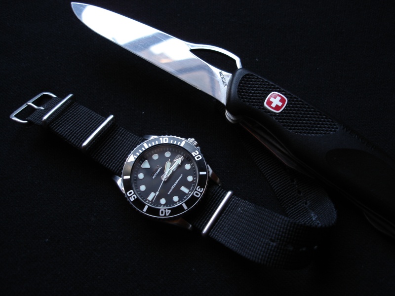 Watches, Knives and Co...  Photo_10