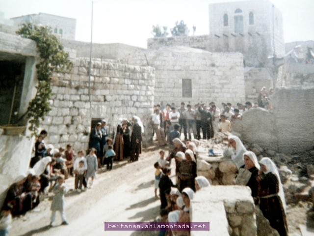صور قديمة (توسعة المسجد الرئيسي سنة 1986  ) Dsc01228