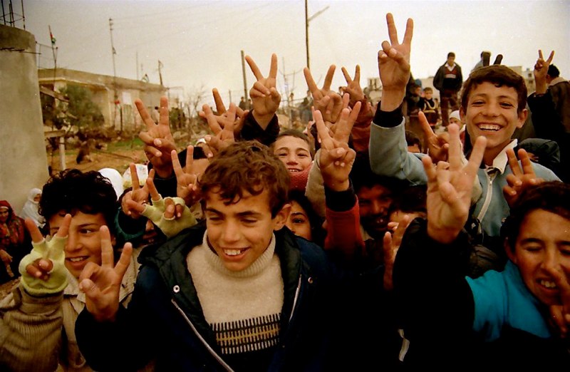  112 صورة قبل خمس وعشرون سنة للذكرى " في زمن الانتفاضة الاولى وقت استشهاد محمد سالم  Ouooo116