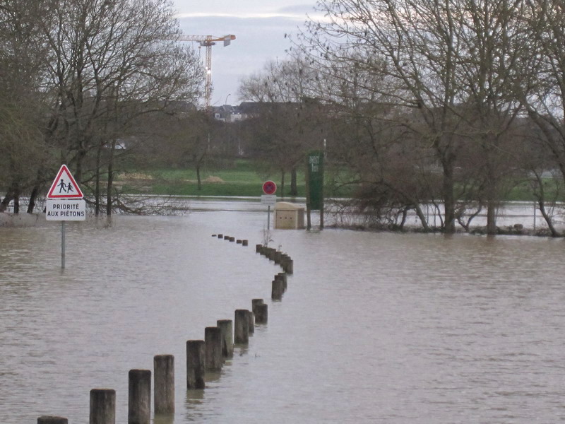 Inondations : ça monte toujours ! Inonda16