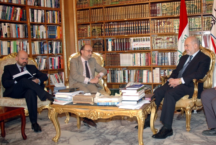 لدكتور الجعفري يستقبل سعادة السفير الإسباني  في العراق السيد فرانشيسكو إيليلس دي تيخانا Untitl10