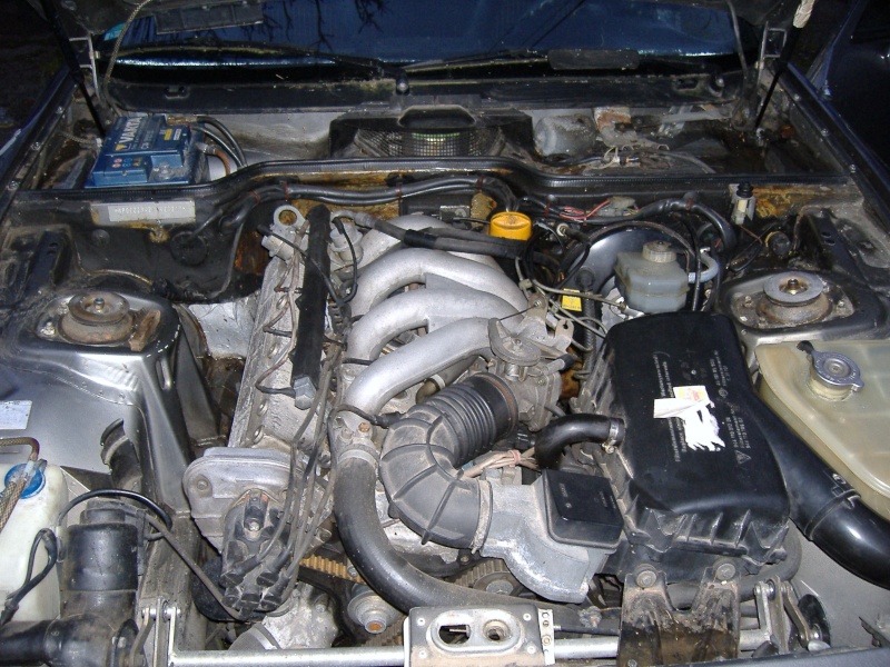 PORSCHE 944 00711