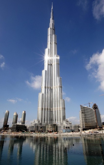 دبي تفتتح الاثنين أعلى برج في العالم Dubait10
