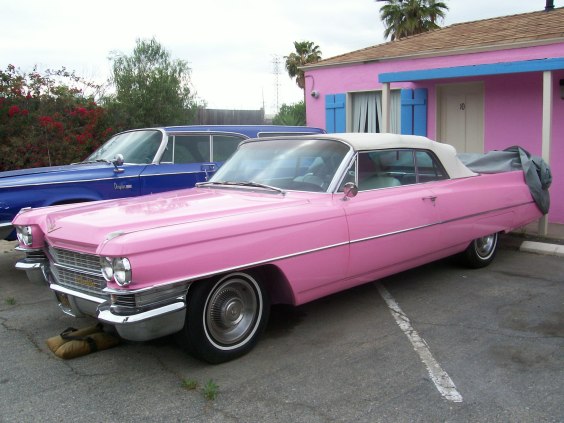 Pink Motel and Cadillac Jack's café, Los angeles, Californie - USA Cad110