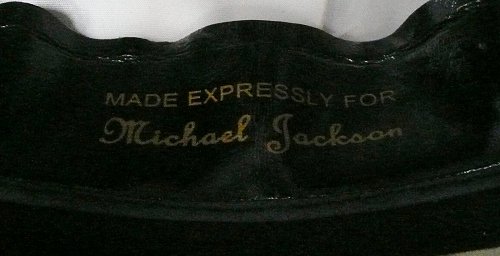 Paris: Un chapeau de Michael Jackson aux enchères à Drouot Drouot10