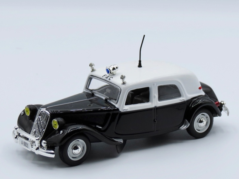 Citroën miniatures > "Véhicules des forces du maintien de l'ordre"  1954_110