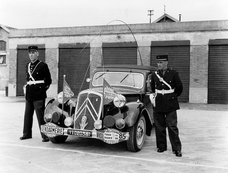 Citroën miniatures > "Véhicules des forces du maintien de l'ordre"  1956_110