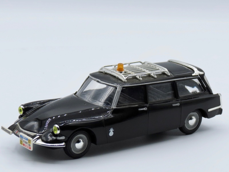 Citroën miniatures > "Véhicules des forces du maintien de l'ordre"  1964_i10