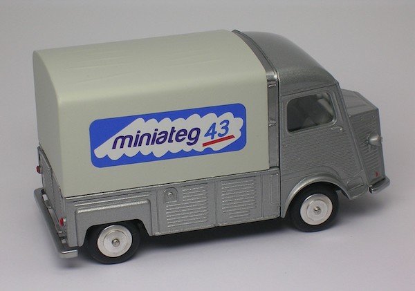 Miniateg43 collectionneurs de véhicules d'EDF - GDF au 1/43 Dscn4412