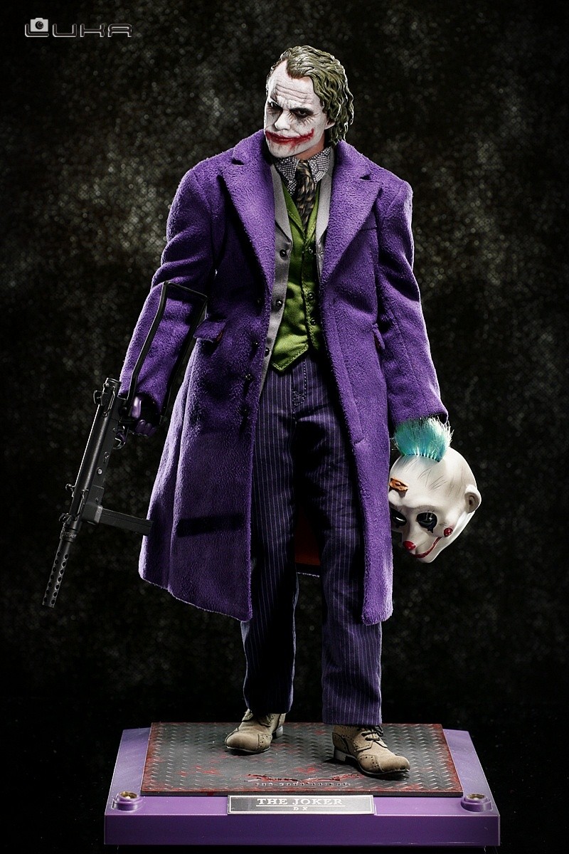 Hot Toys - The Dark Knight - DX11 - Joker 2.0 2212