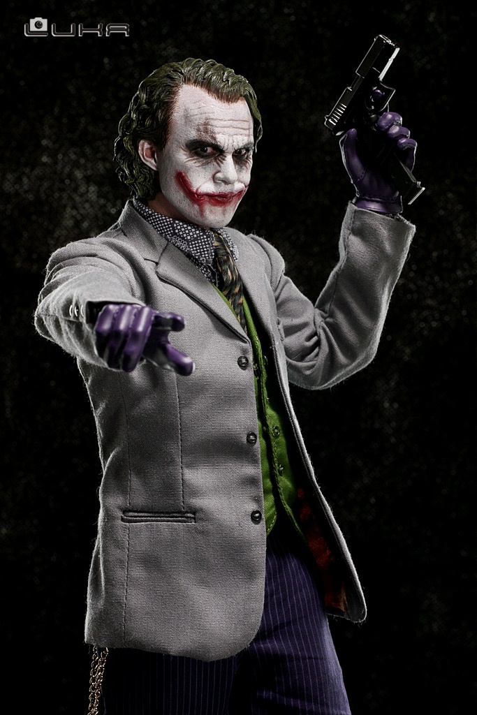 Hot Toys - The Dark Knight - DX11 - Joker 2.0 3711