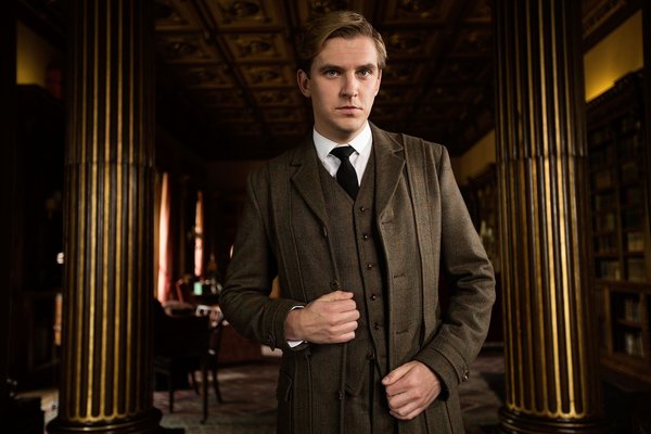 Les photos des stars de Downton Abbey ! - Page 34 Bts2410