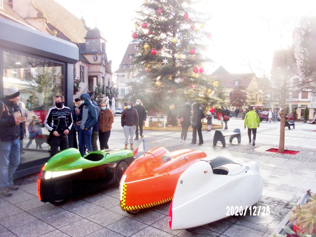 la voiture  noire   et le velomobile  orange    - Page 3 213_5513