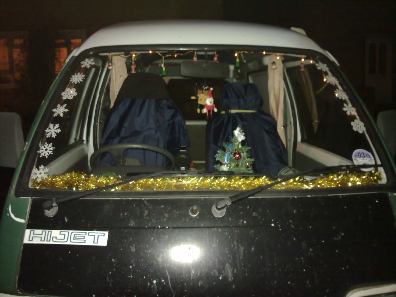merry christmas, the vans feeling festive  23122011