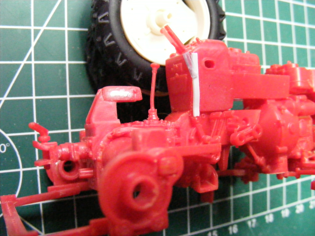 TRACTEUR PORSCHE A108 ( REVELL 1/24 ) Dscf7324
