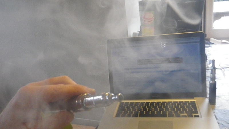 revue et video de nukevape..montage d un mesh hybride sur aga-t et lovemesh (mixte) sur aga-s... - Page 3 Imgp0437