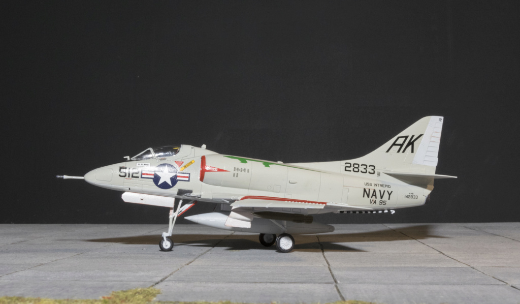 [AIRFIX] DOUGLAS A-4B SKYHAWK Réf A03029 Airfix65