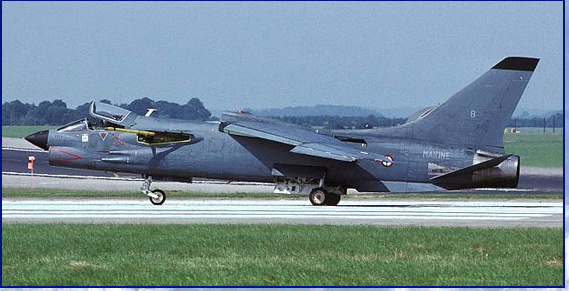 LING TEMCO VOUGHT F-8E / E(FN) / F-8 J CRUSADER 1/72ème Ref 259 Crusad11