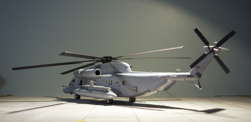 [ITALERI] SIKORSKY MH-53 J PAVE LOW III Réf 030 Italer11