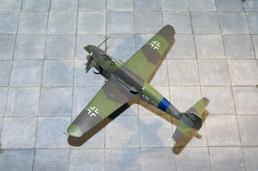 [TRUMPETER] MESSERSCHMITT Me 509 Réf 02849  Trumpe15