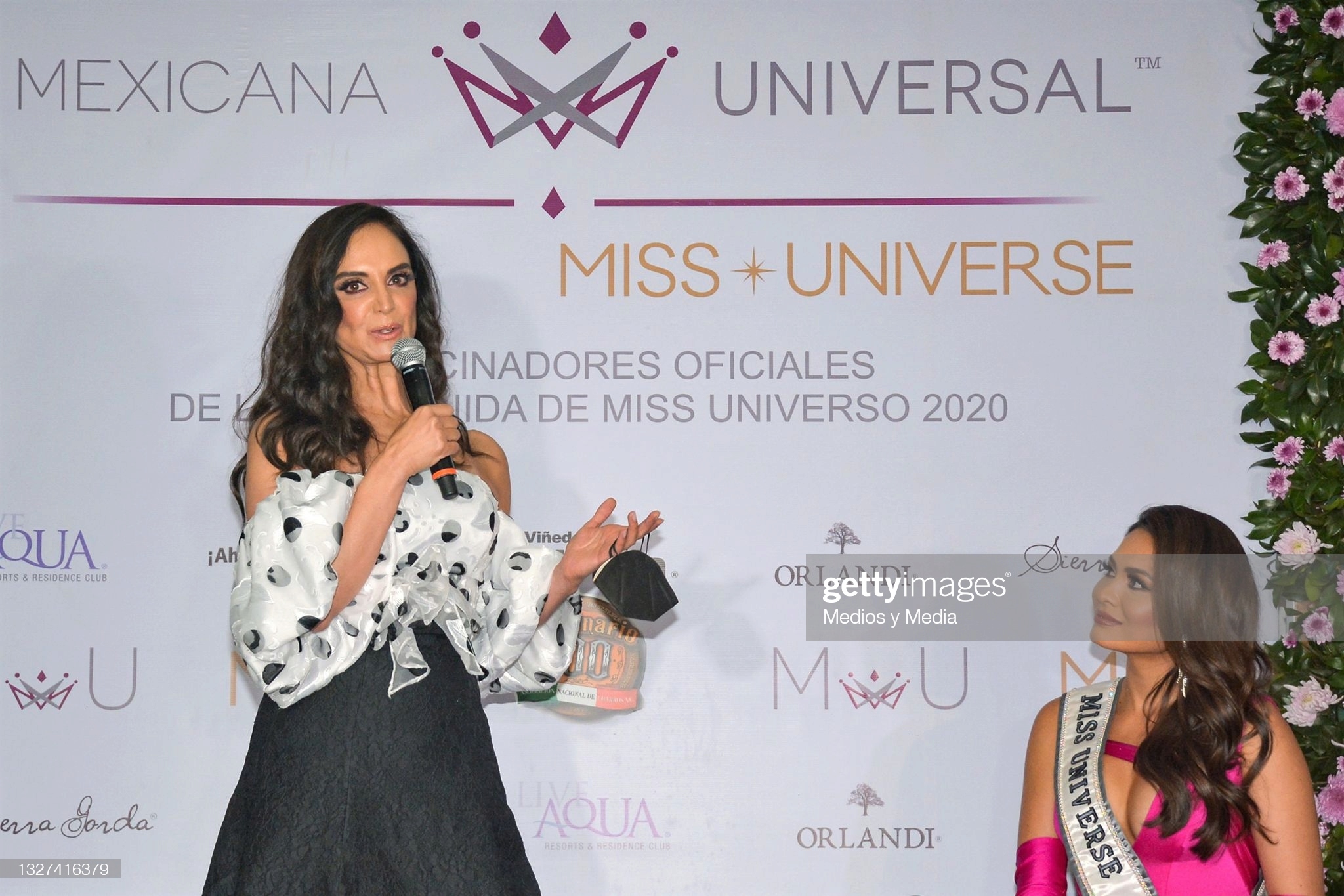 andrea meza, miss universe 2020 - part II. - Página 33 22074215