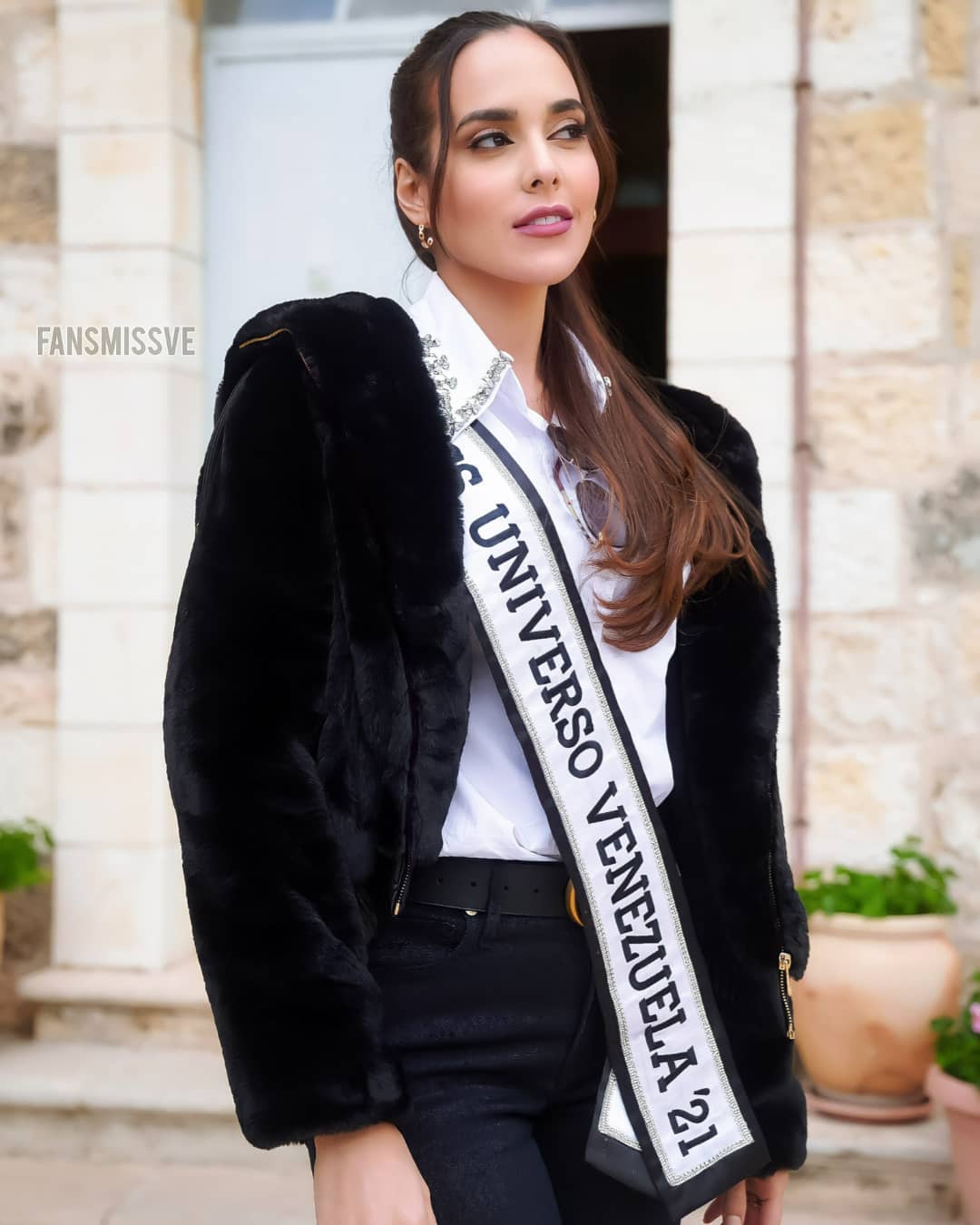 venezuela - luiseth materan, 3rd runner-up de miss grand international 2022/top 16 de miss universe 2021. - Página 31 25096322