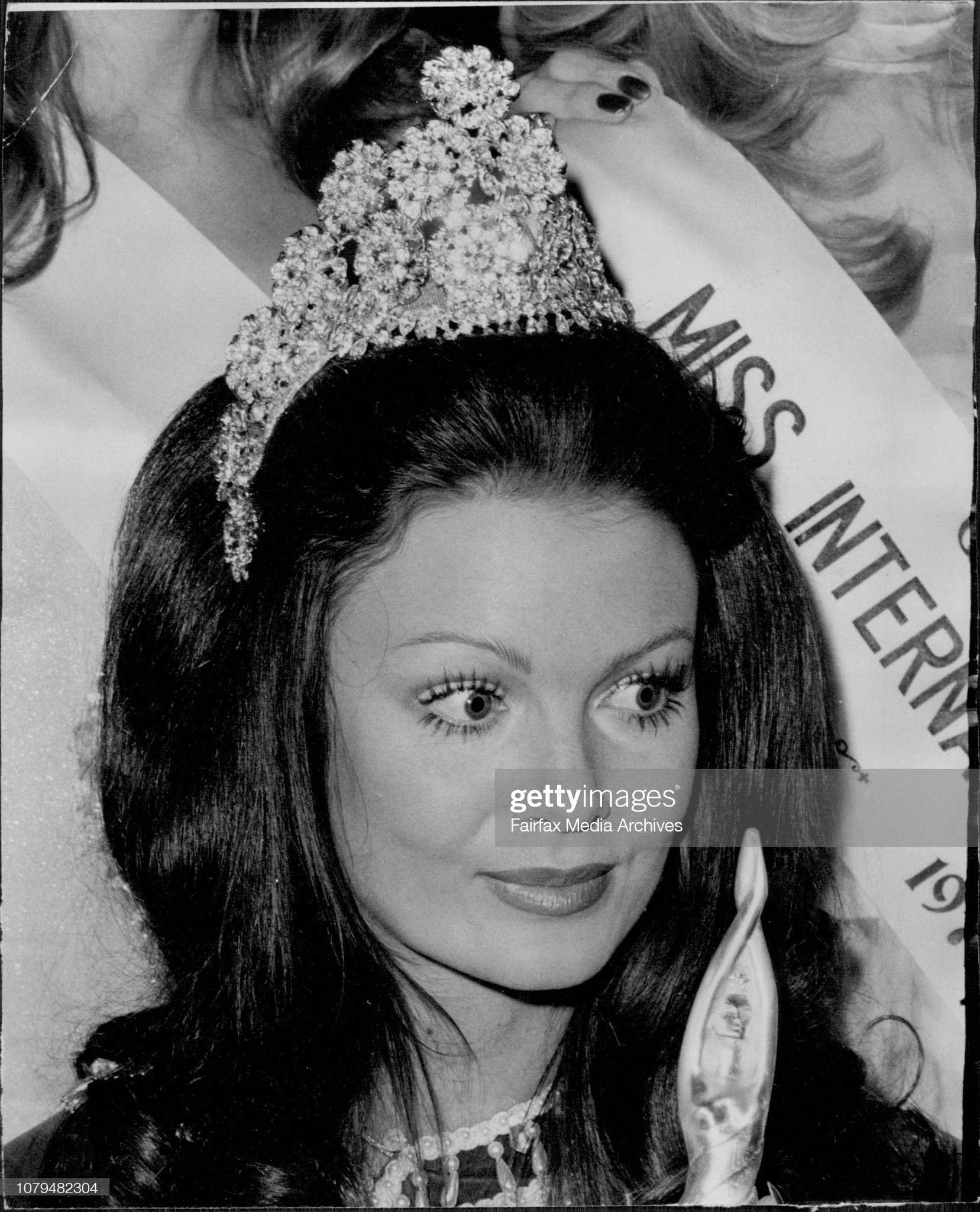 kerry anne wells, miss universe 1972. 25792919