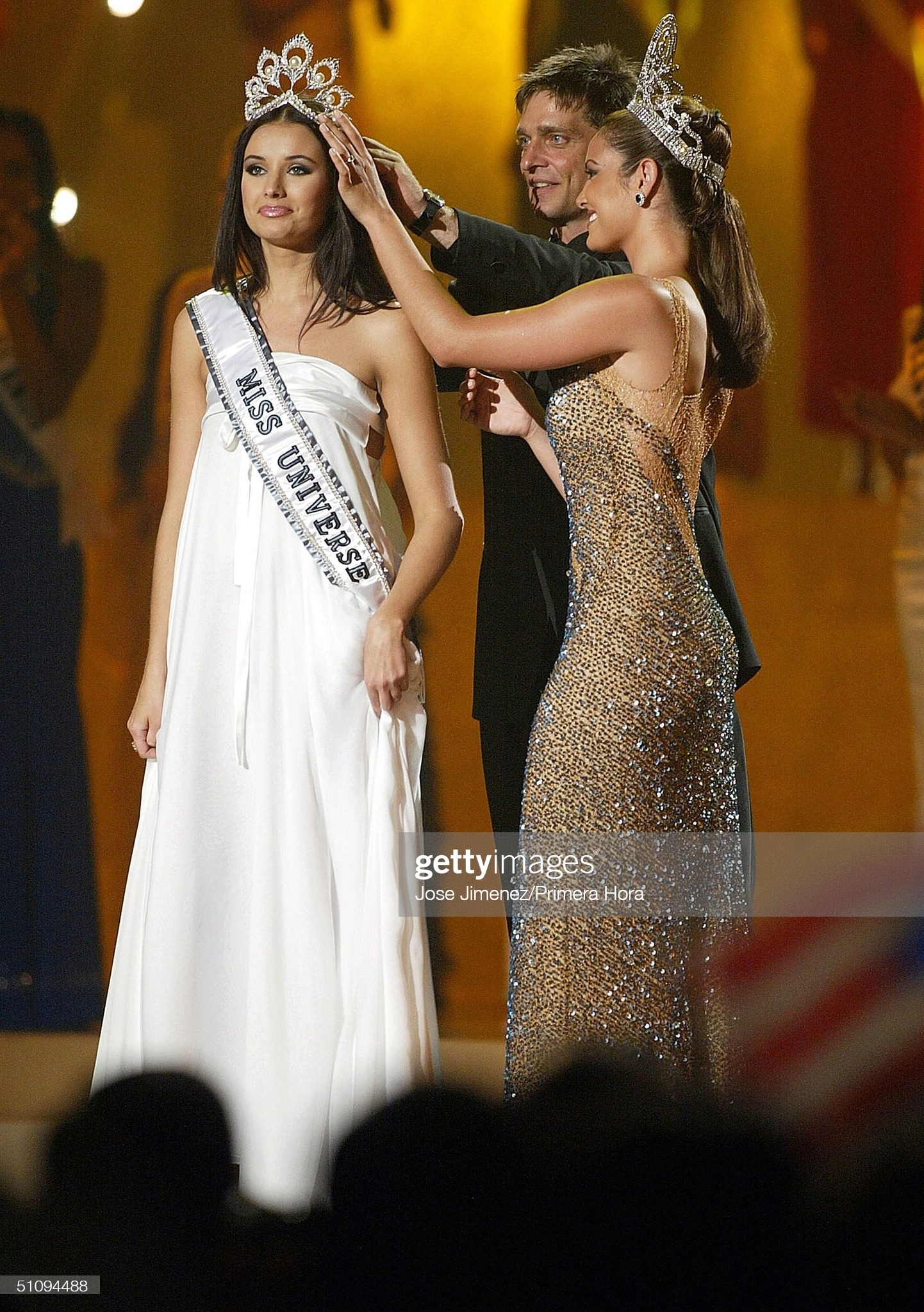 denise quinones, miss universe 2001. - Página 28 26371710