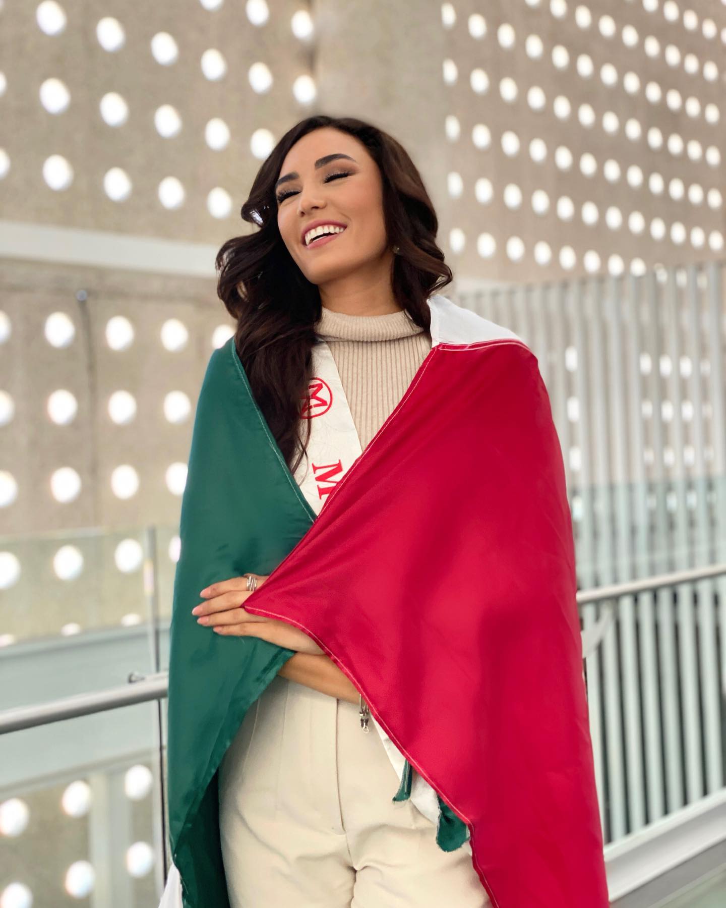 México - karolina vidales, top 6 de miss world 2021. - Página 34 27132015