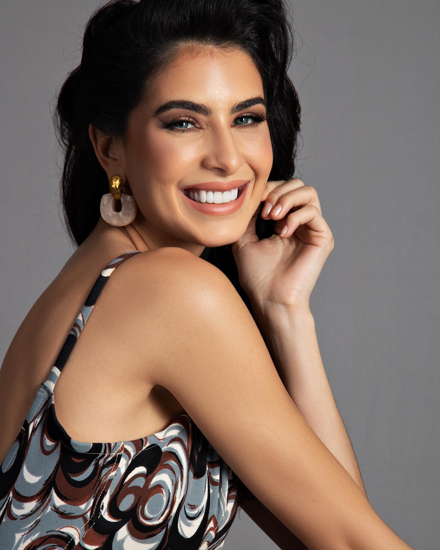 ariely stoczynski, top 12 de miss brasil mundo 2021. - Página 2 30796517