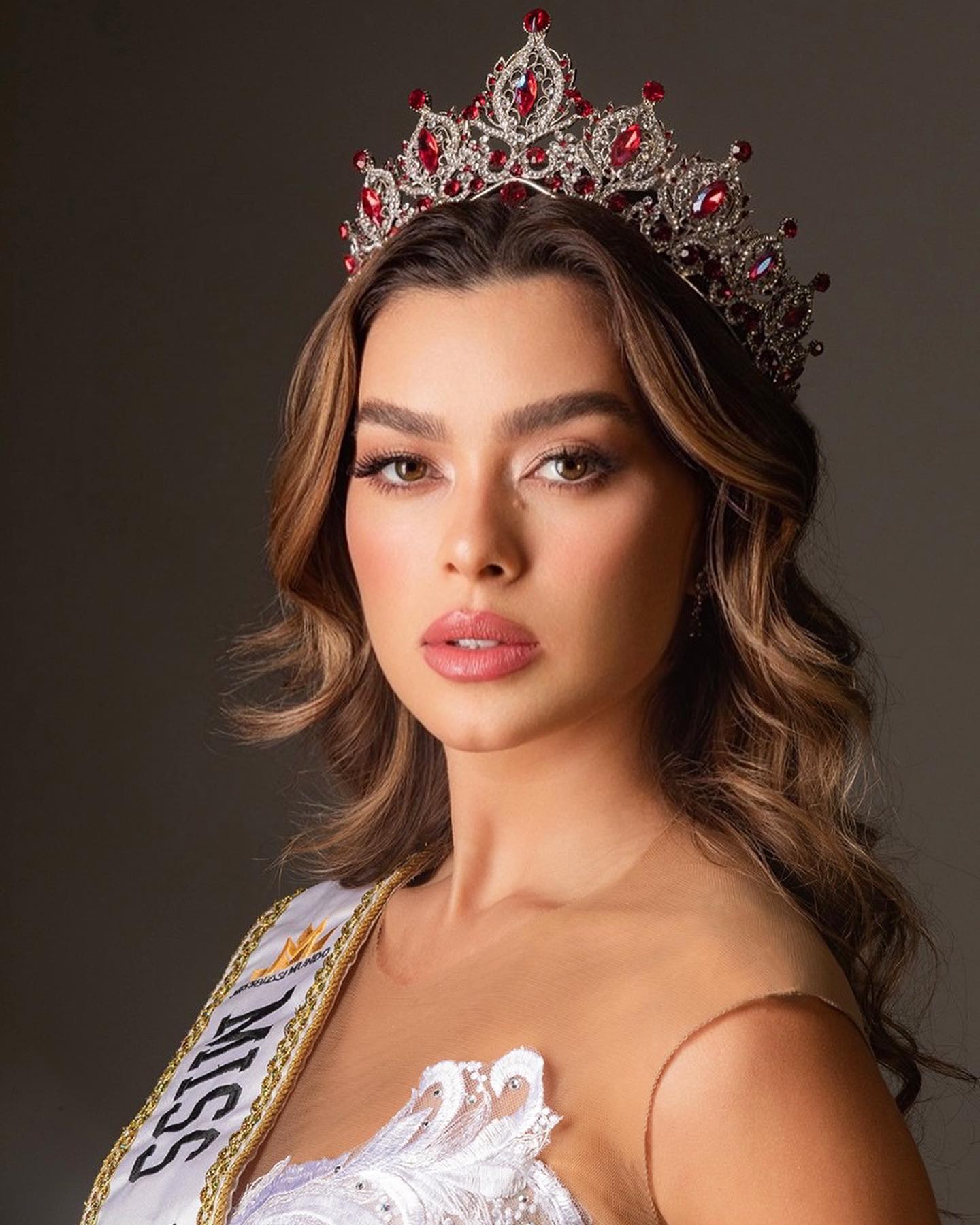 andrieli rozin, top 12 de miss brasil mundo 2021. 30939515