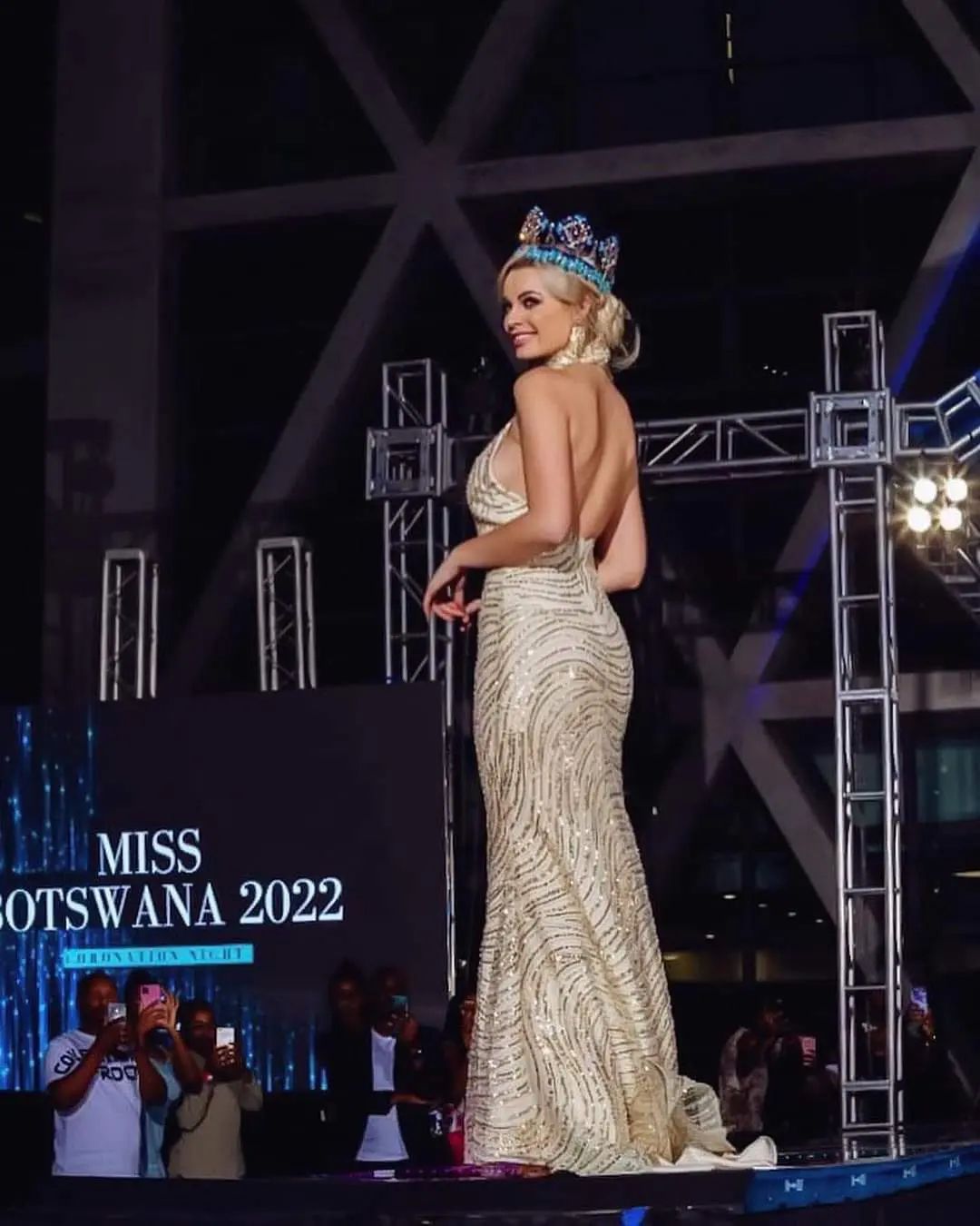 karolina bielawska, miss world 2021. - Página 46 31433310