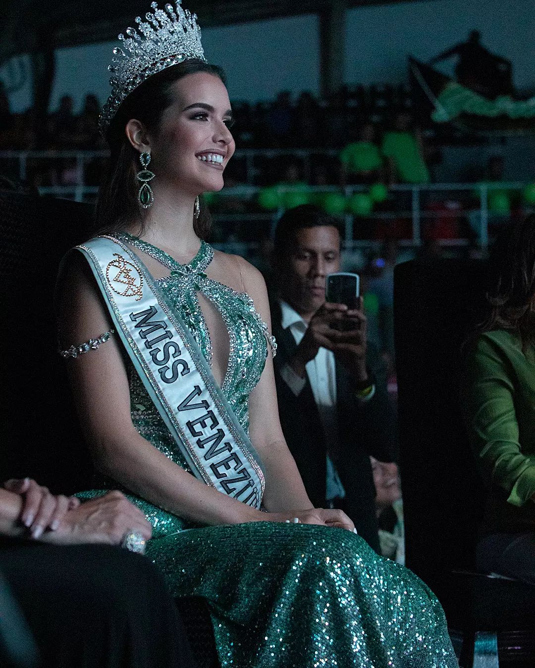 MissVenezuela2021 - amanda dudamel newman, 1st runner-up de miss universe 2022. - Página 40 33992711