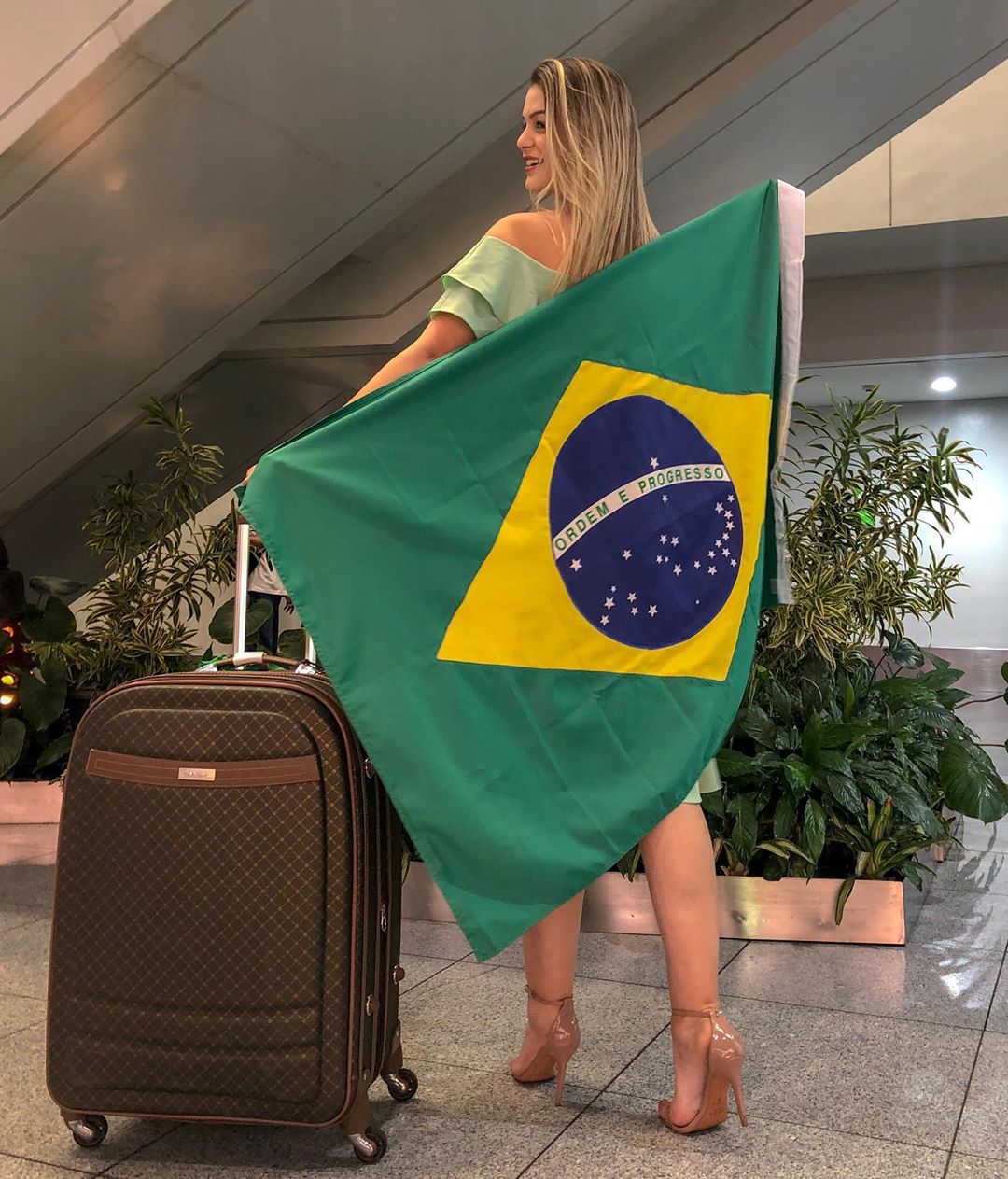 maria gabriela batistela, miss brasil terra 2019. - Página 12 70497710