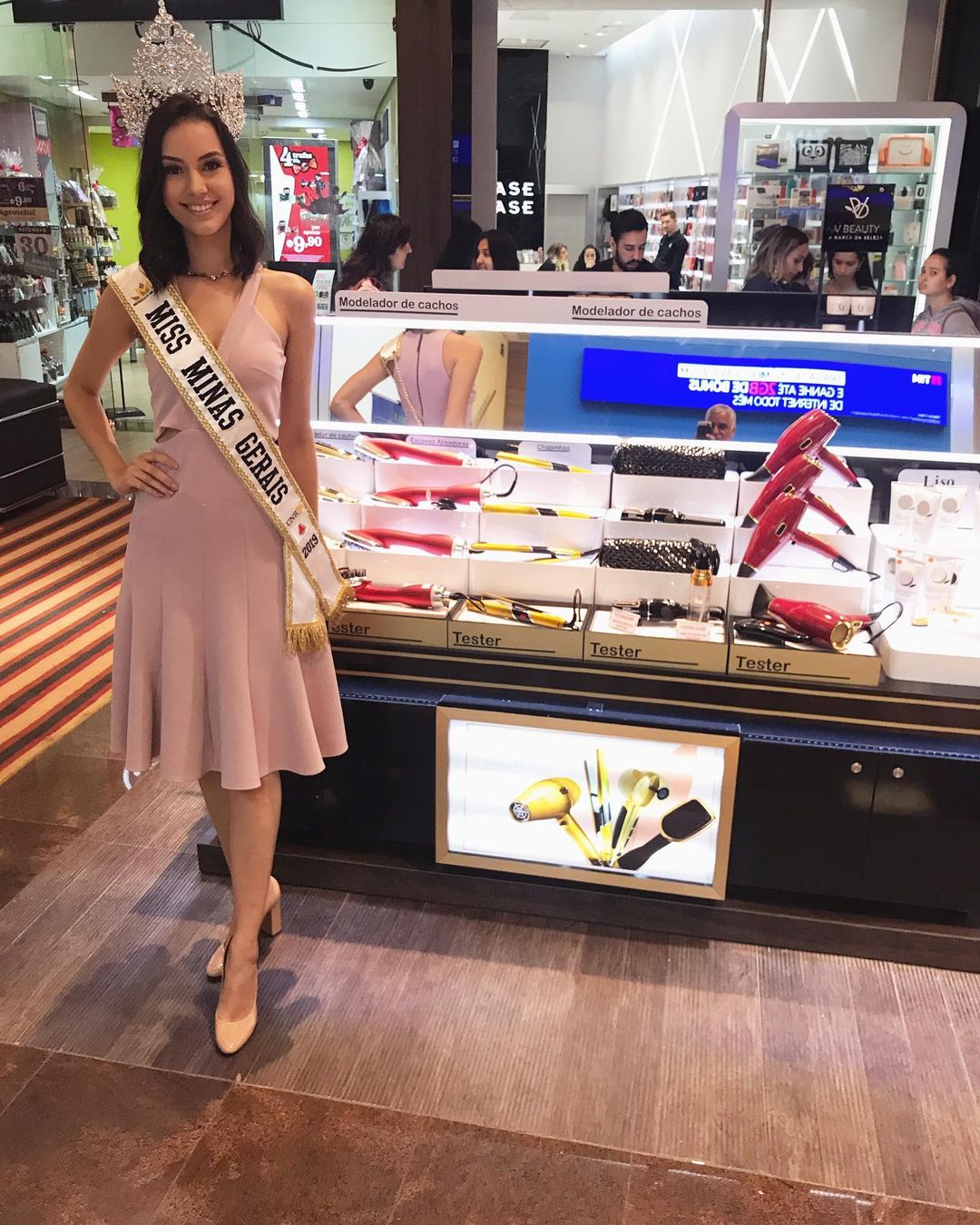 rafaella felipe, top 20 de miss brasil mundo 2019. - Página 5 71116710