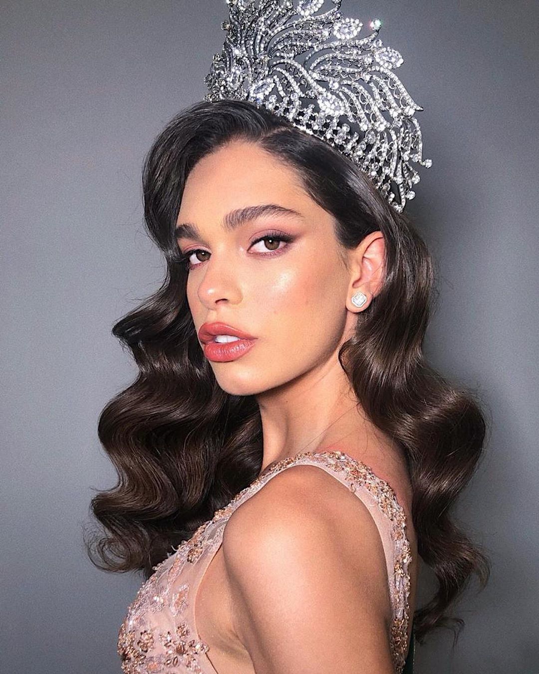 ariella moura, 2nd runner-up de miss international queen 2020.   - Página 3 71562910