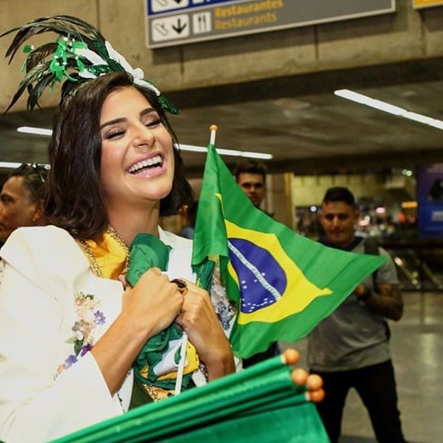 julia horta, top 20 de miss universe 2019. - Página 8 73361710