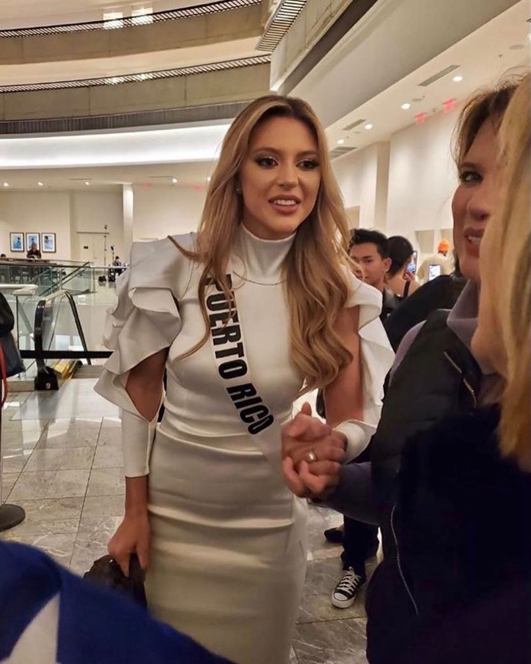 madison anderson, 1st runner-up de miss universe 2019. - Página 40 75454010